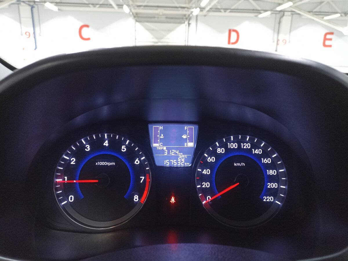 Hyundai Solaris, 2015 - Фото №12