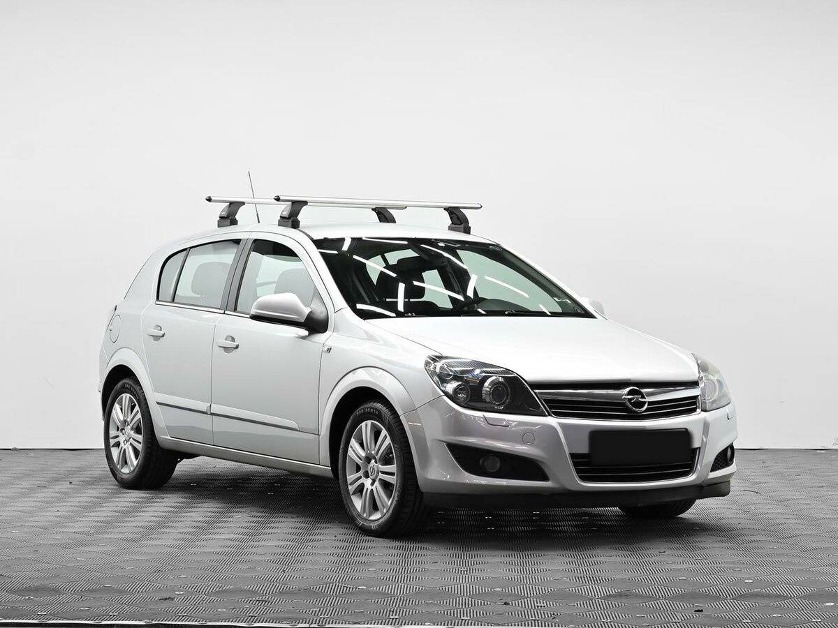 Opel Astra, 2012 - Фото №1