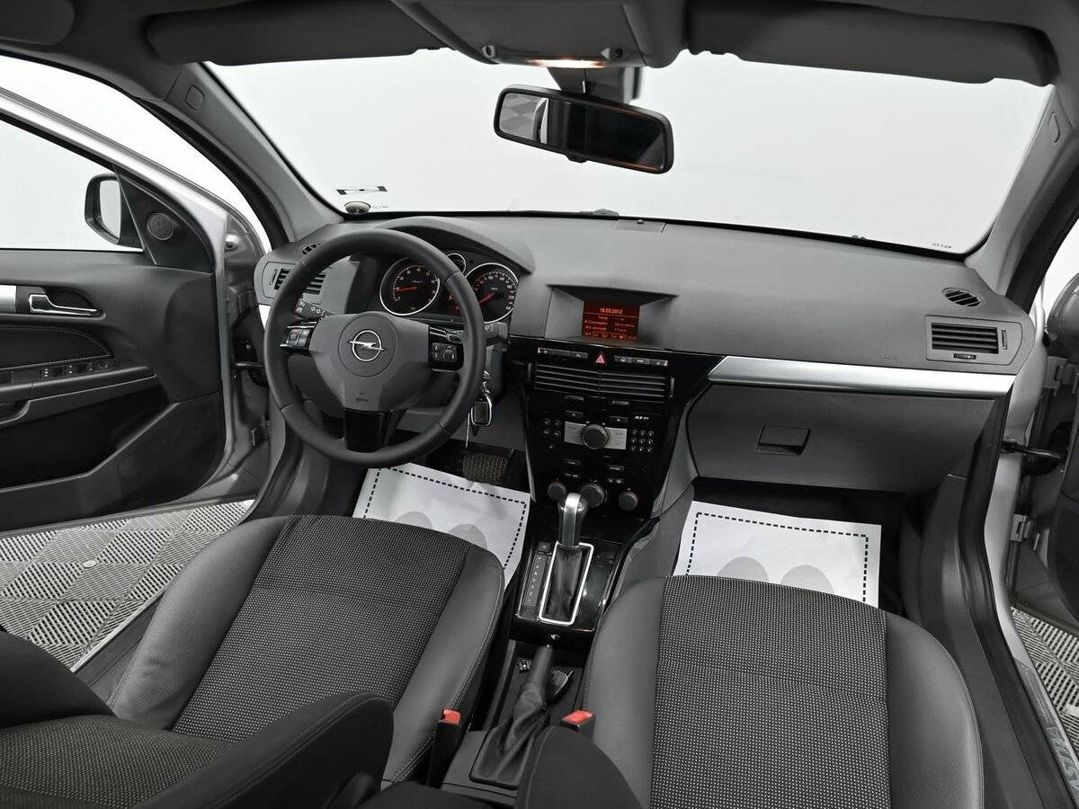 Opel Astra, 2012 - Фото №10