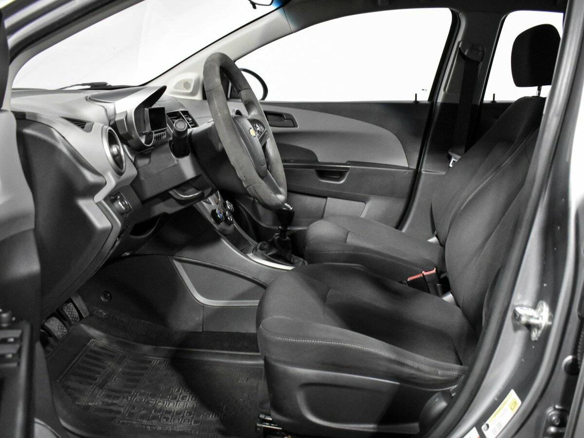 Chevrolet Aveo, 2012 - Фото №9