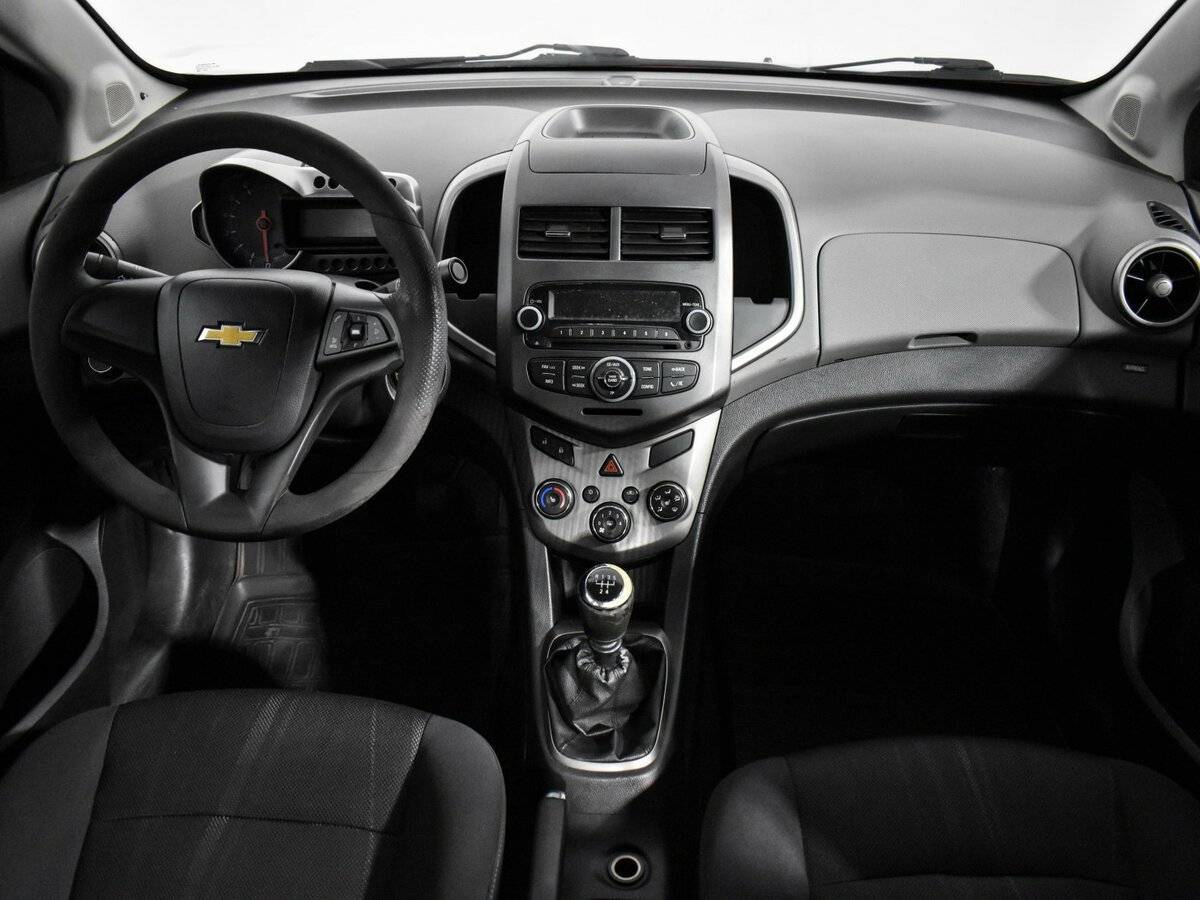 Chevrolet Aveo, 2012 - Фото №11