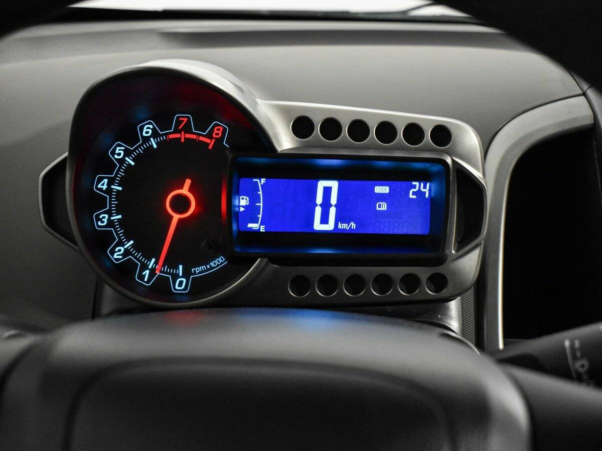 Chevrolet Aveo, 2012 - Фото №14