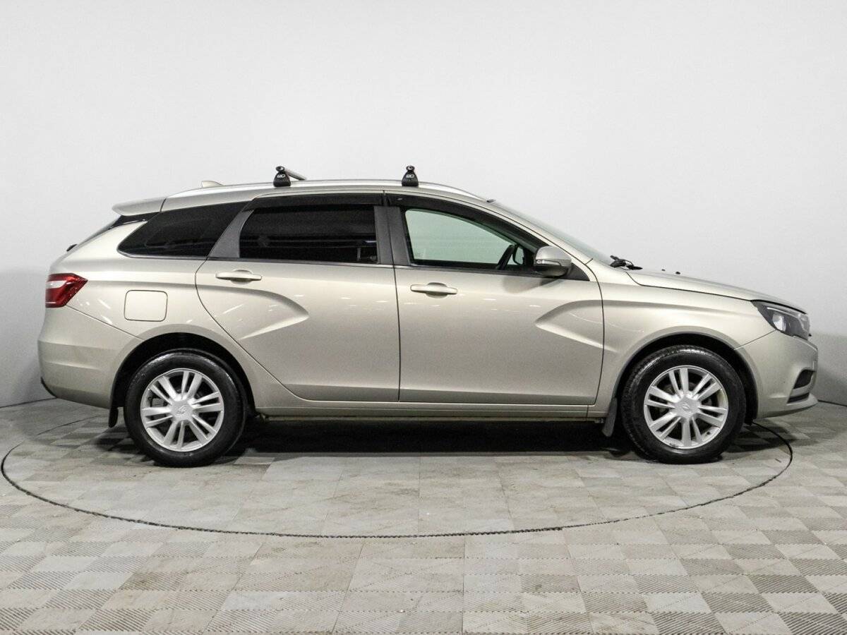 Lada (ВАЗ) Vesta SW, 2019 - Фото №3