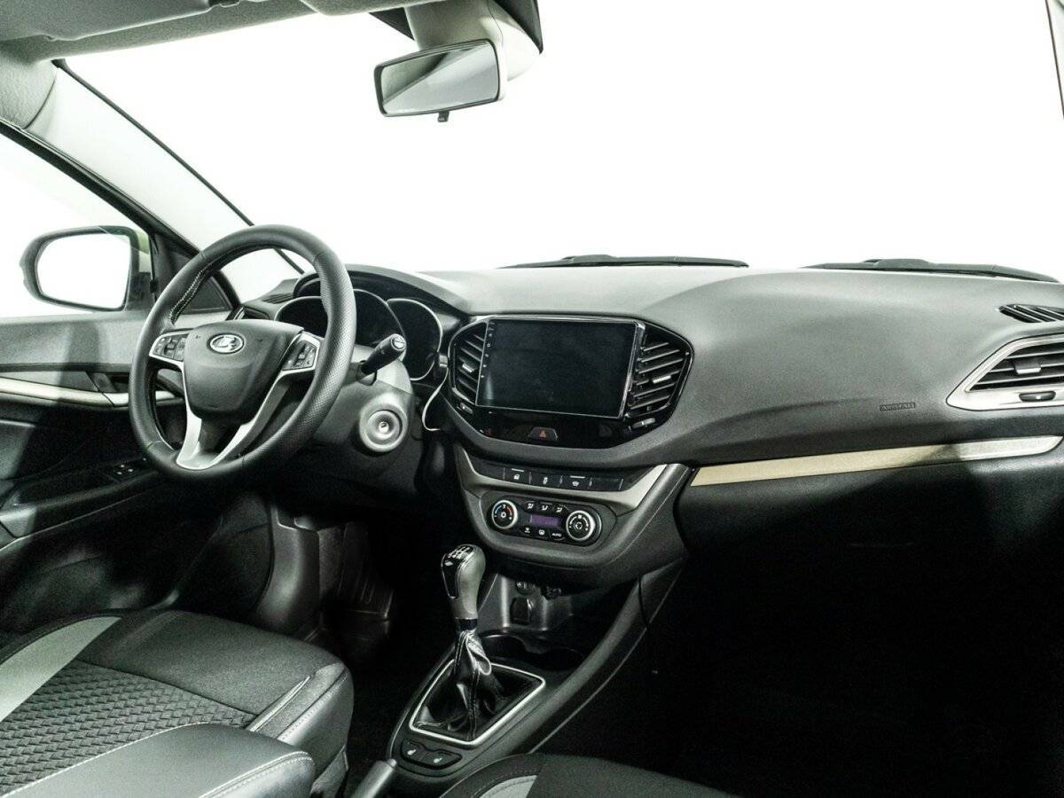 Lada (ВАЗ) Vesta SW, 2019 - Фото №8