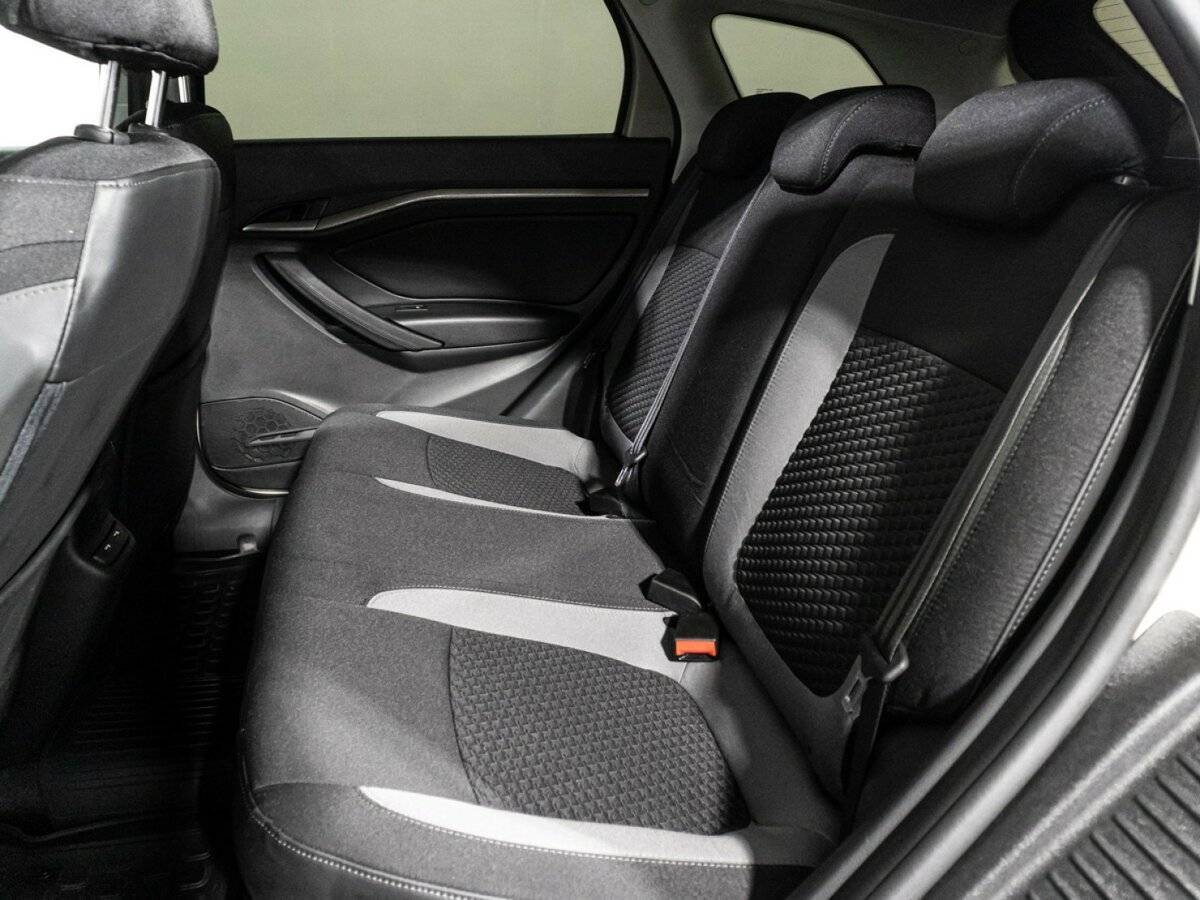 Lada (ВАЗ) Vesta SW, 2019 - Фото №9