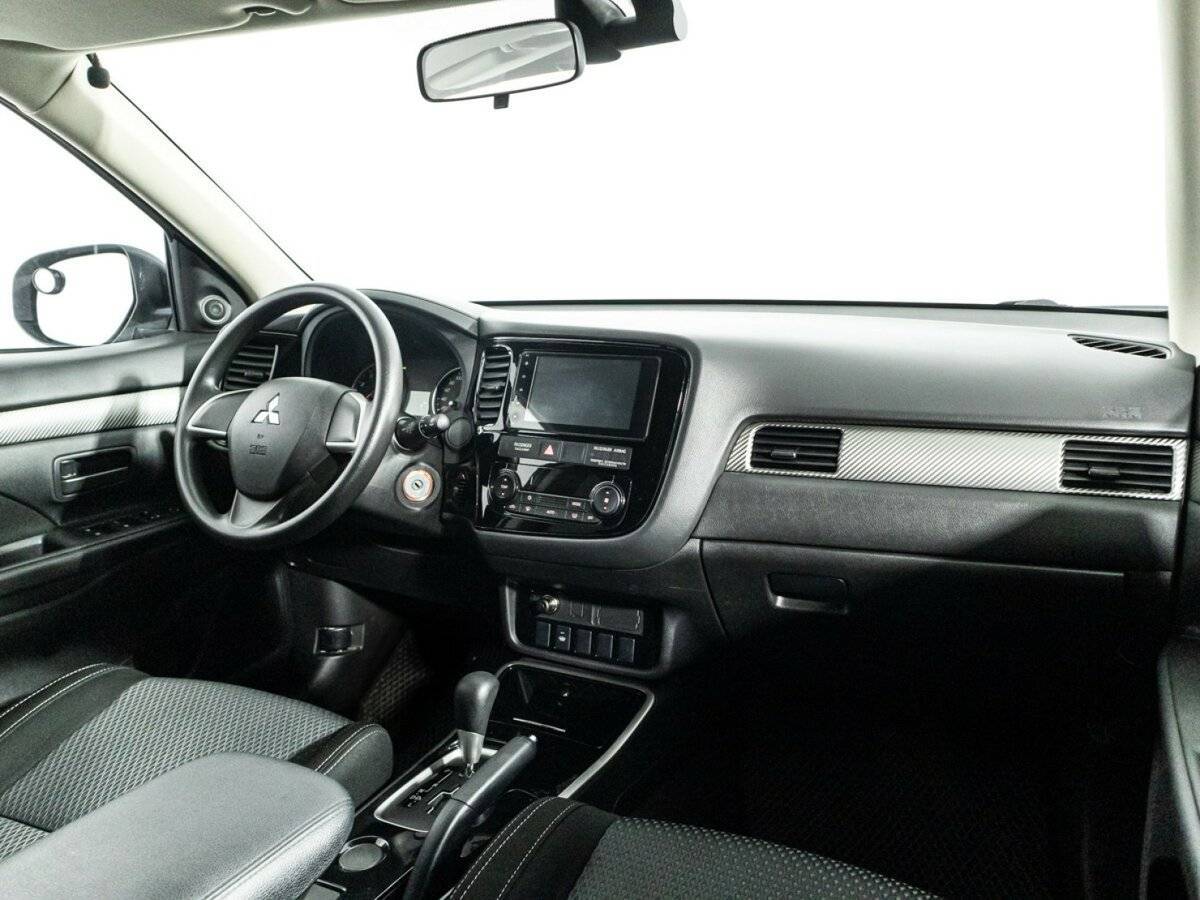 Mitsubishi Outlander, 2017 - Фото №8