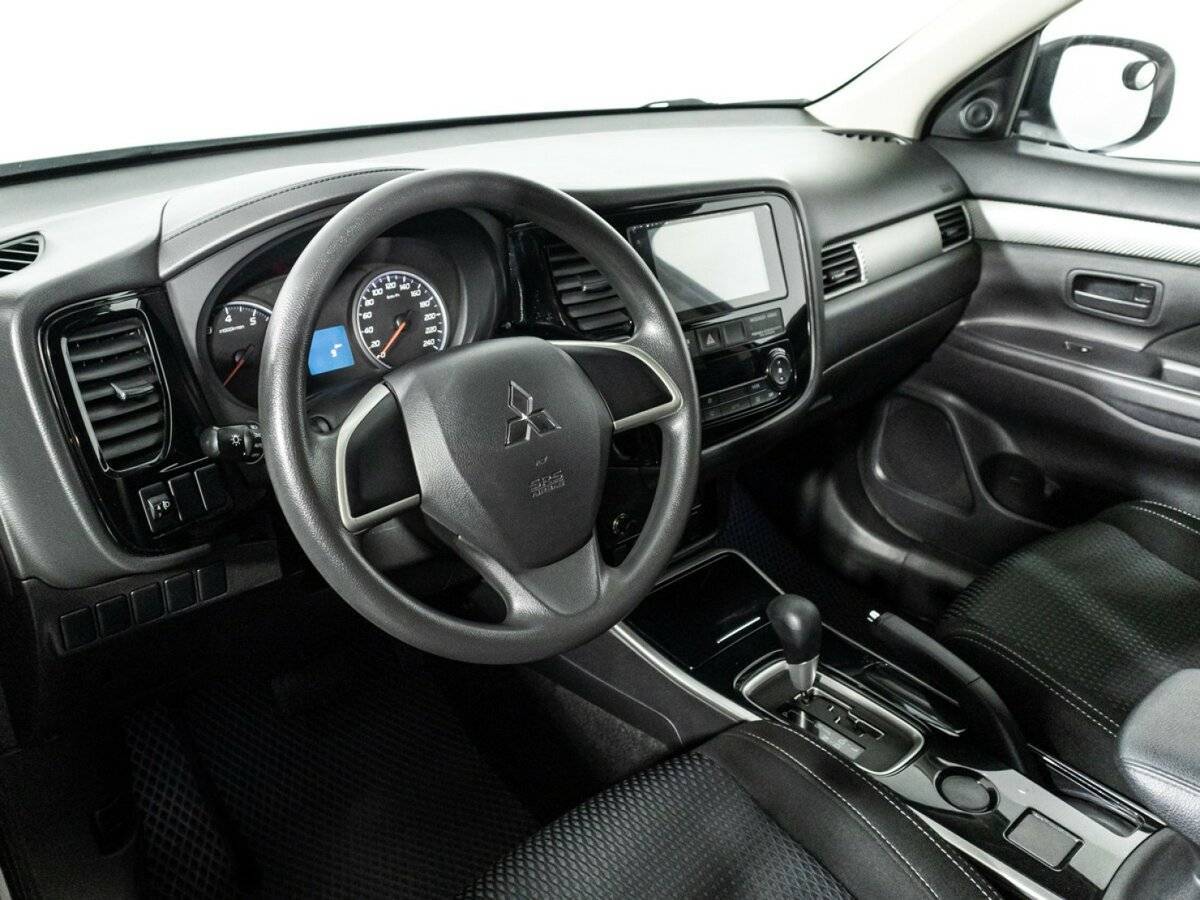 Mitsubishi Outlander, 2017 - Фото №10