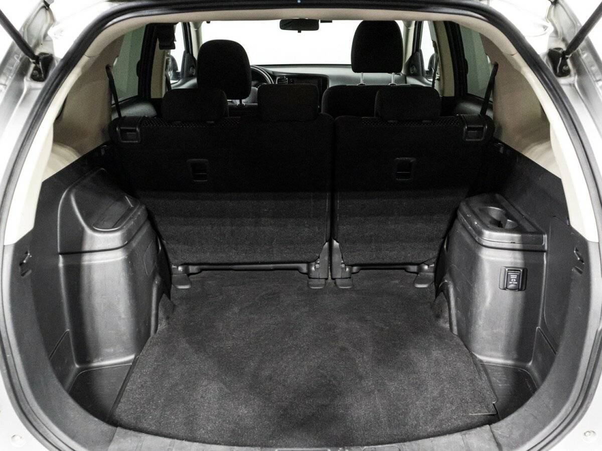 Mitsubishi Outlander, 2017 - Фото №13