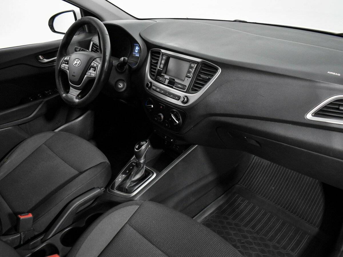 Hyundai Solaris, 2017 - Фото №9