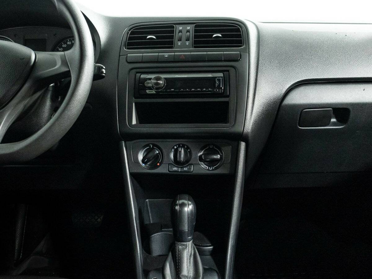 Volkswagen Polo, 2019 - Фото №13