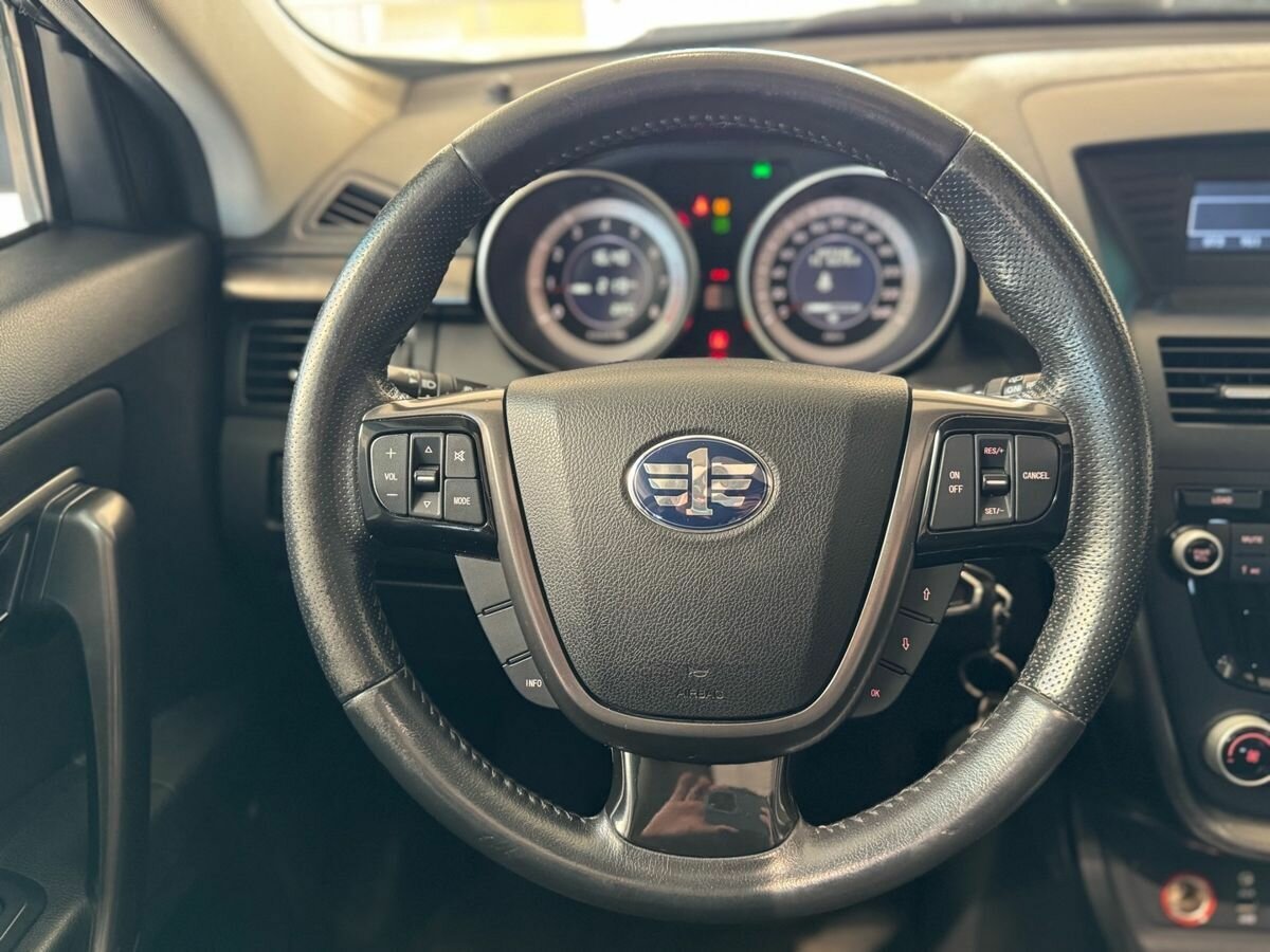 FAW Besturn X80 I, 2017 - Фото №11