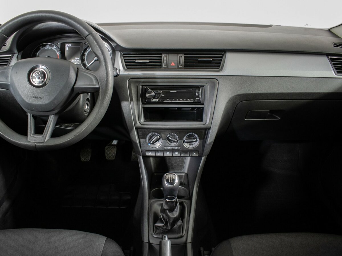 Skoda Rapid I, 2017 - Фото №10