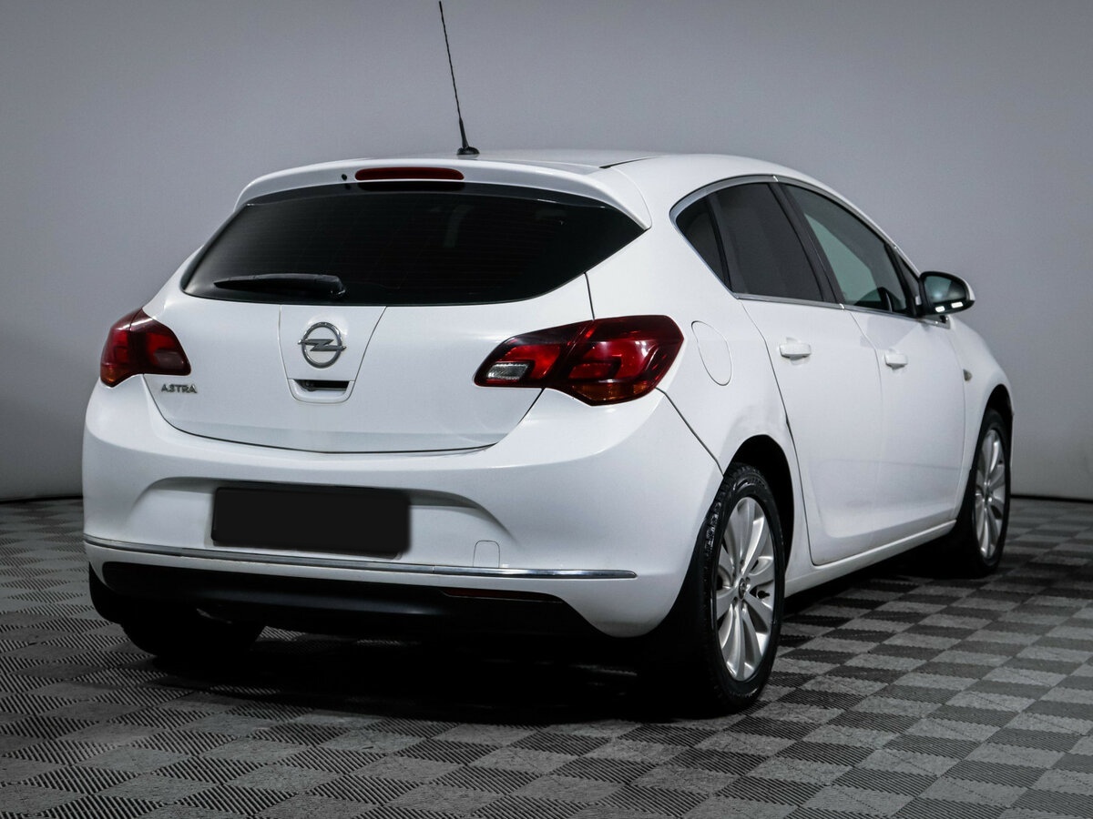 Opel Astra J Рестайлинг, 2014 - Фото №3