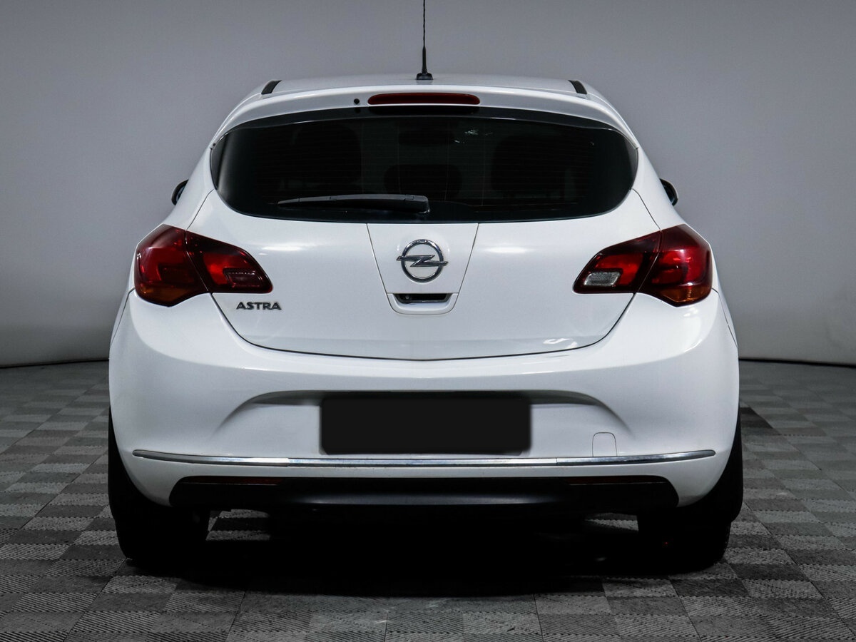 Opel Astra J Рестайлинг, 2014 - Фото №4