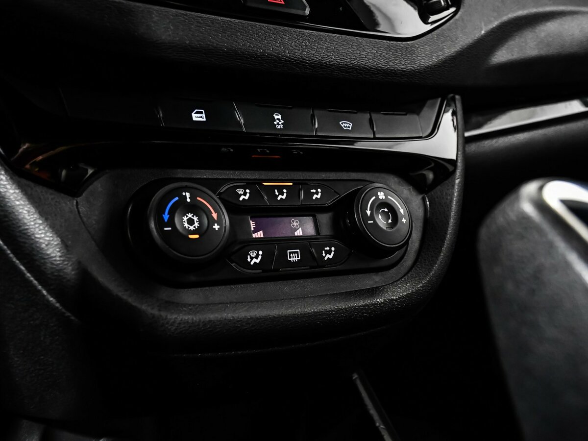 Lada (ВАЗ) Vesta SW Cross I, 2020 - Фото №11