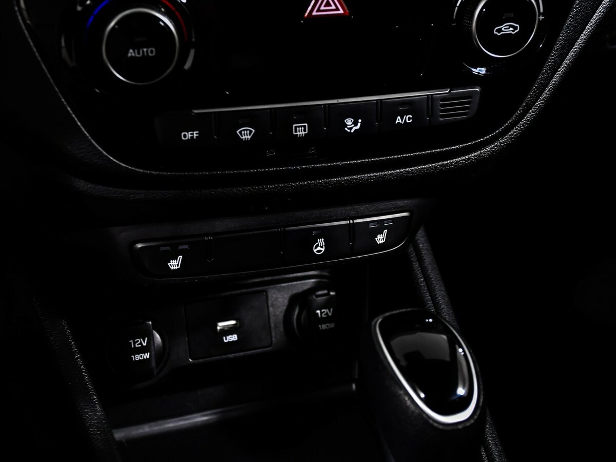 Hyundai Solaris II, 2020 - Фото №13