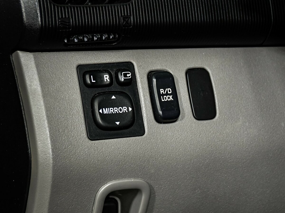 Mitsubishi Pajero Sport II Рестайлинг, 2013 - Фото №12