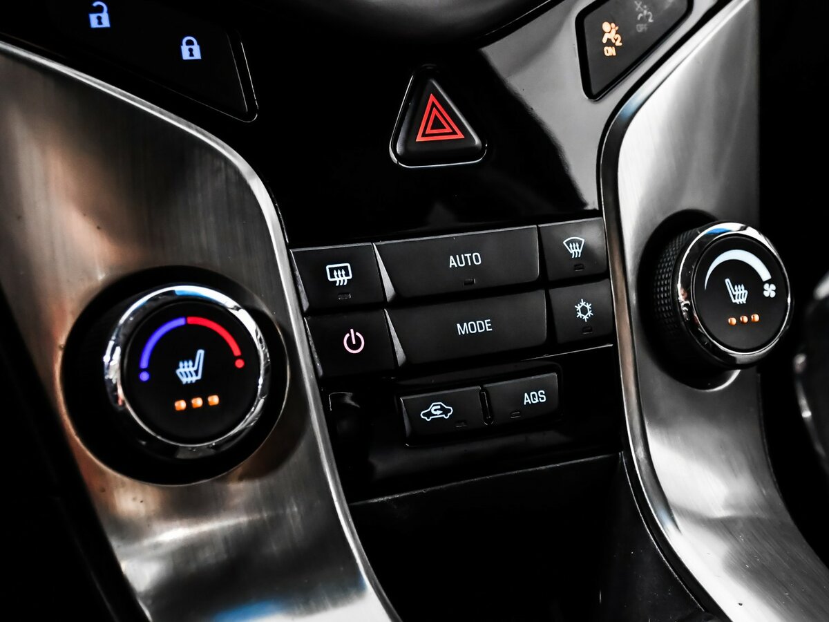 Chevrolet Cruze I Рестайлинг, 2015 - Фото №12