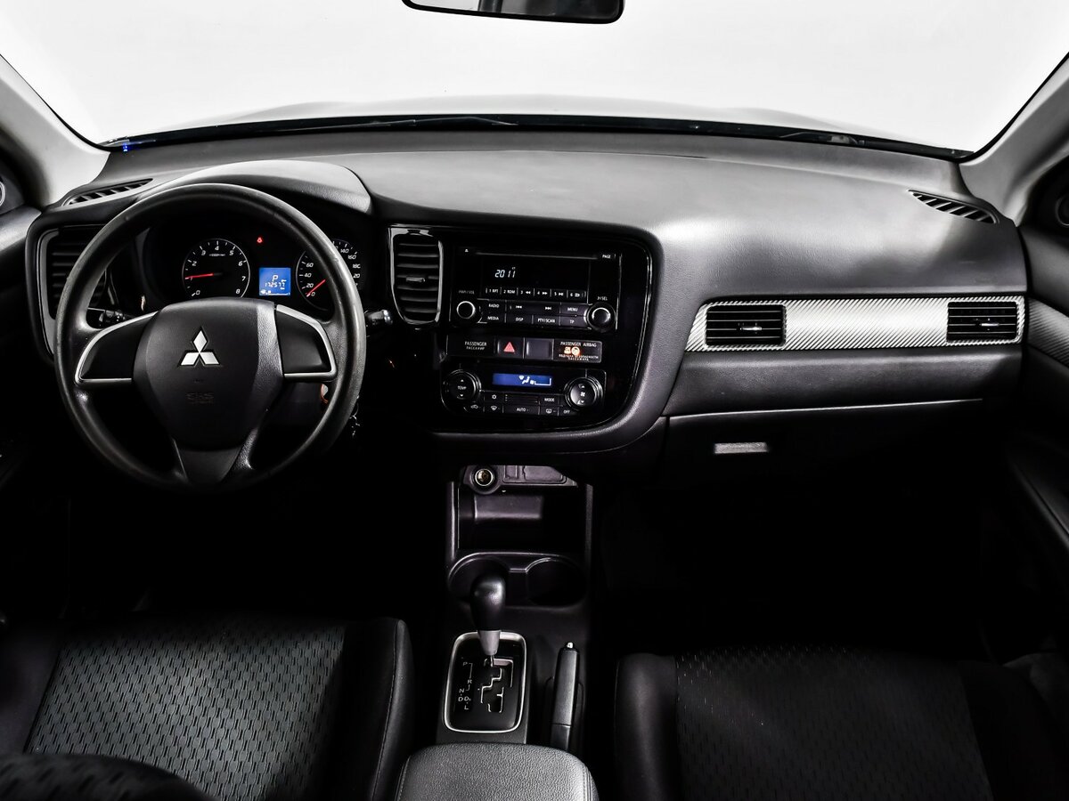 Mitsubishi Outlander III Рестайлинг, 2014 - Фото №8