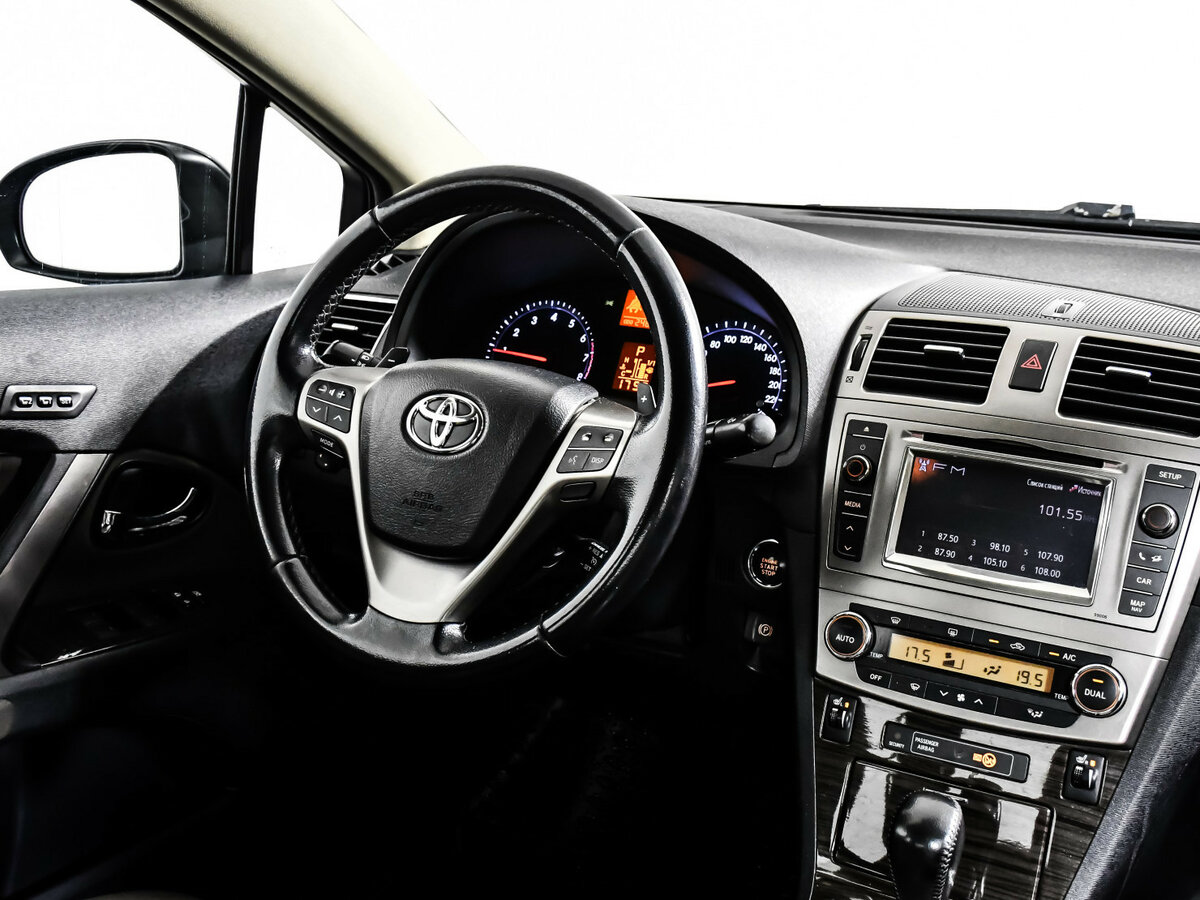 Toyota Avensis III Рестайлинг, 2012 - Фото №6
