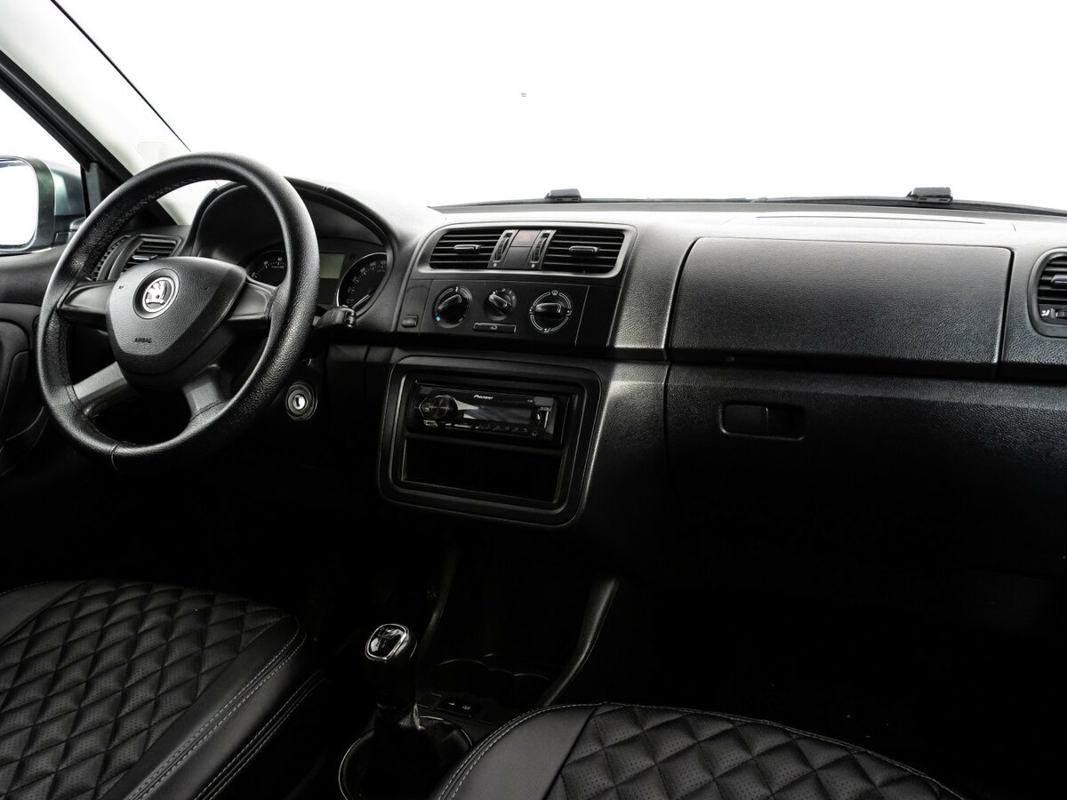 Skoda Fabia II Рестайлинг, 2013 - Фото №8