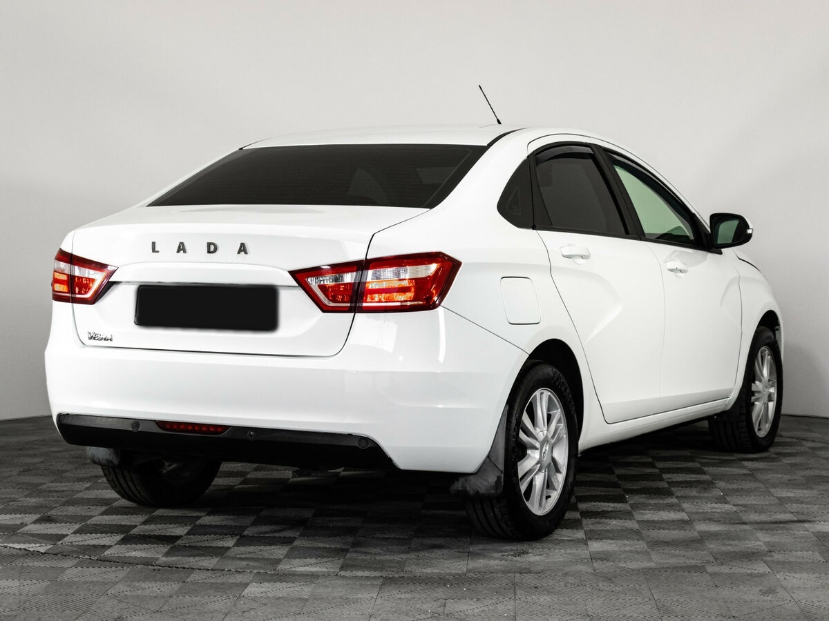 Lada (ВАЗ) Vesta I, 2018 - Фото №3