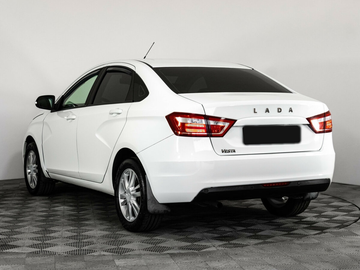 Lada (ВАЗ) Vesta I, 2018 - Фото №5