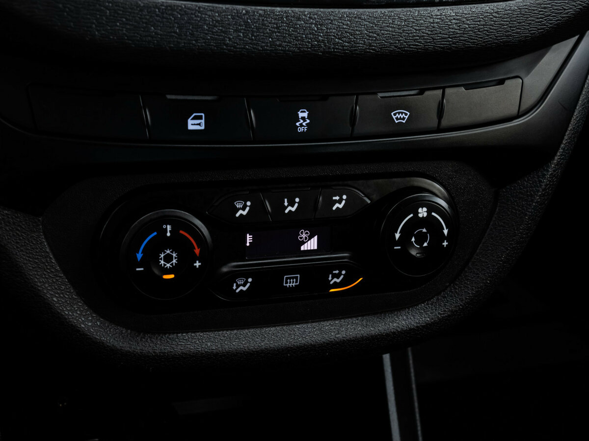 Lada (ВАЗ) Vesta I, 2018 - Фото №10