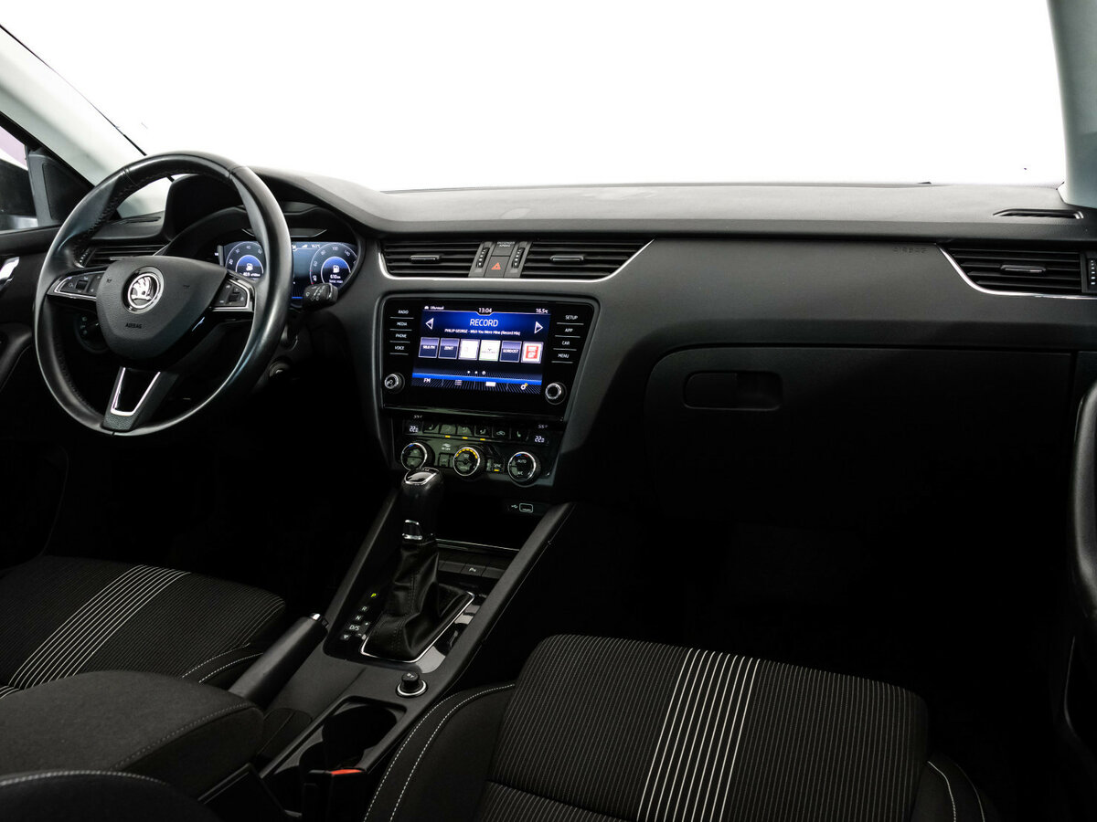 Skoda Octavia III (A7) Рестайлинг, 2019 - Фото №6