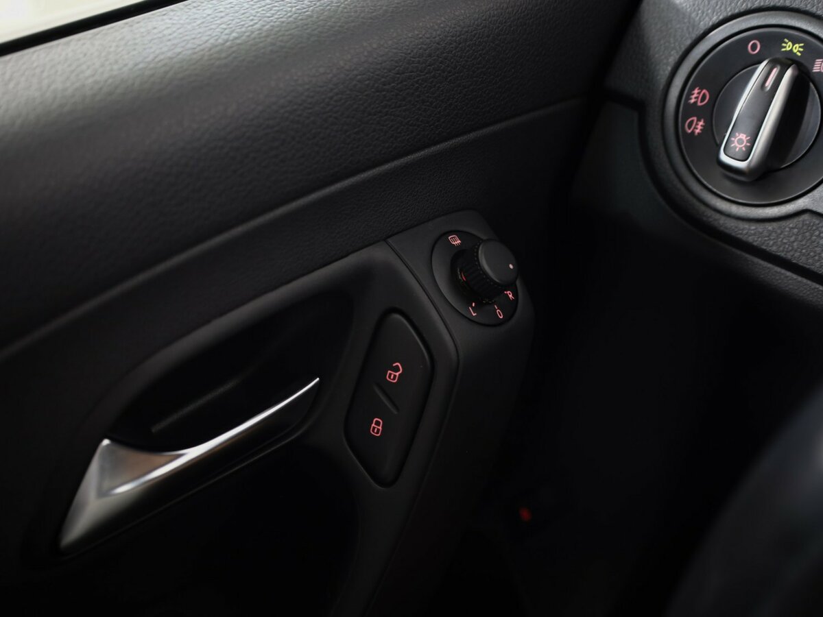 Volkswagen Polo V Рестайлинг, 2015 - Фото №14