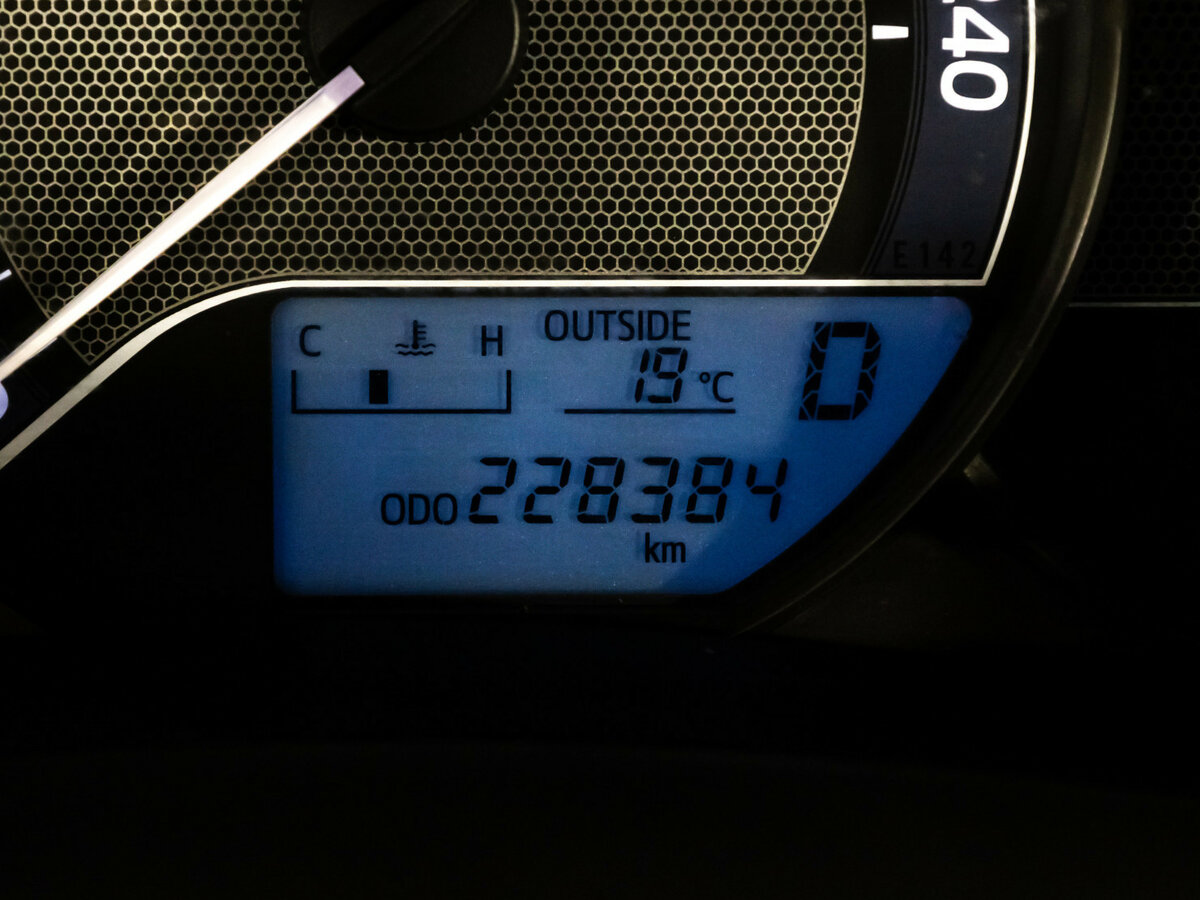 Toyota Corolla XI (E160, E170, E180), 2014 - Фото №10