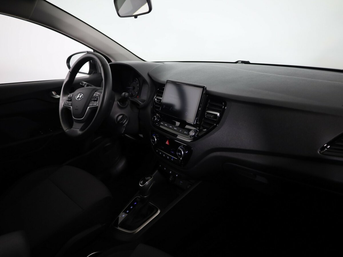 Hyundai Solaris II Рестайлинг, 2021 - Фото №14