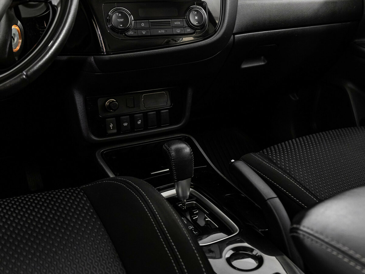 Mitsubishi Outlander III Рестайлинг 3, 2019 - Фото №8