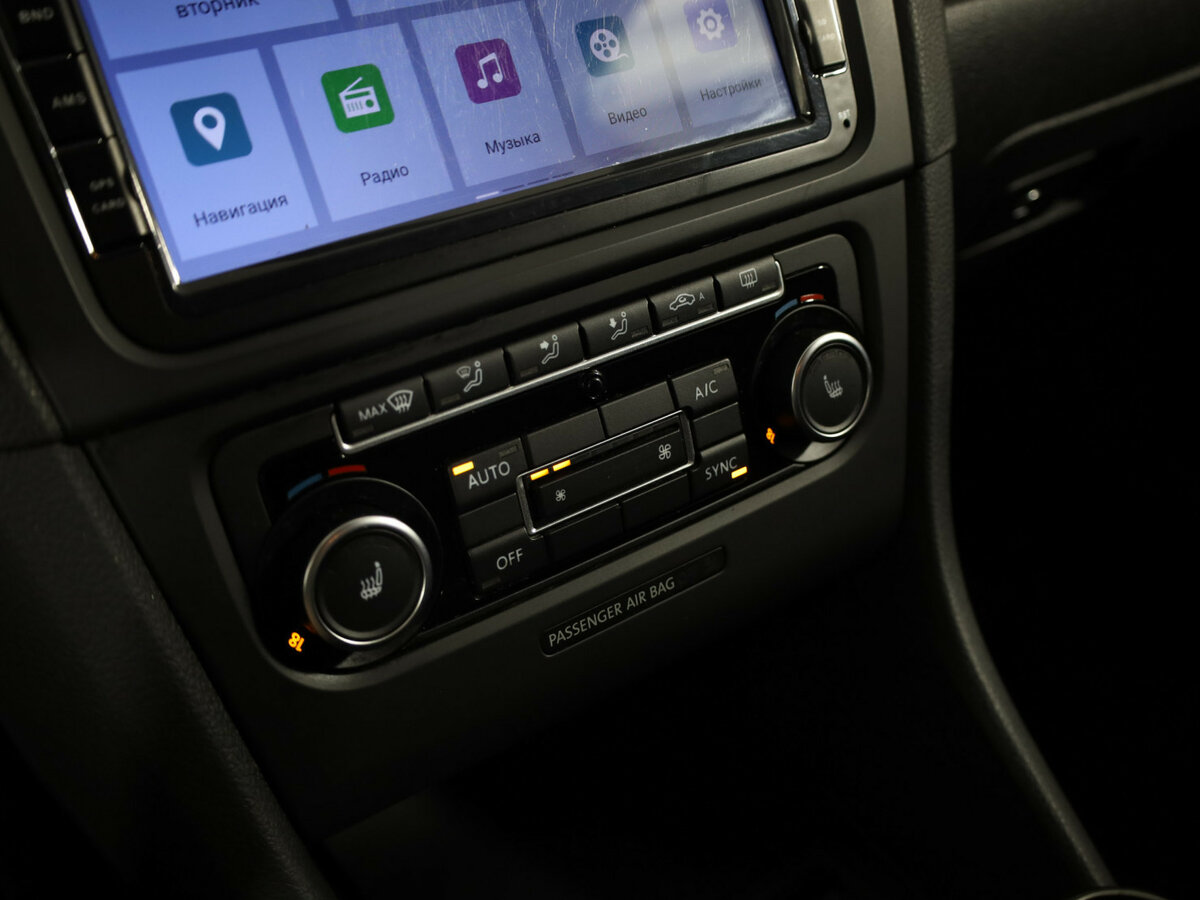 Volkswagen Golf VI, 2012 - Фото №11