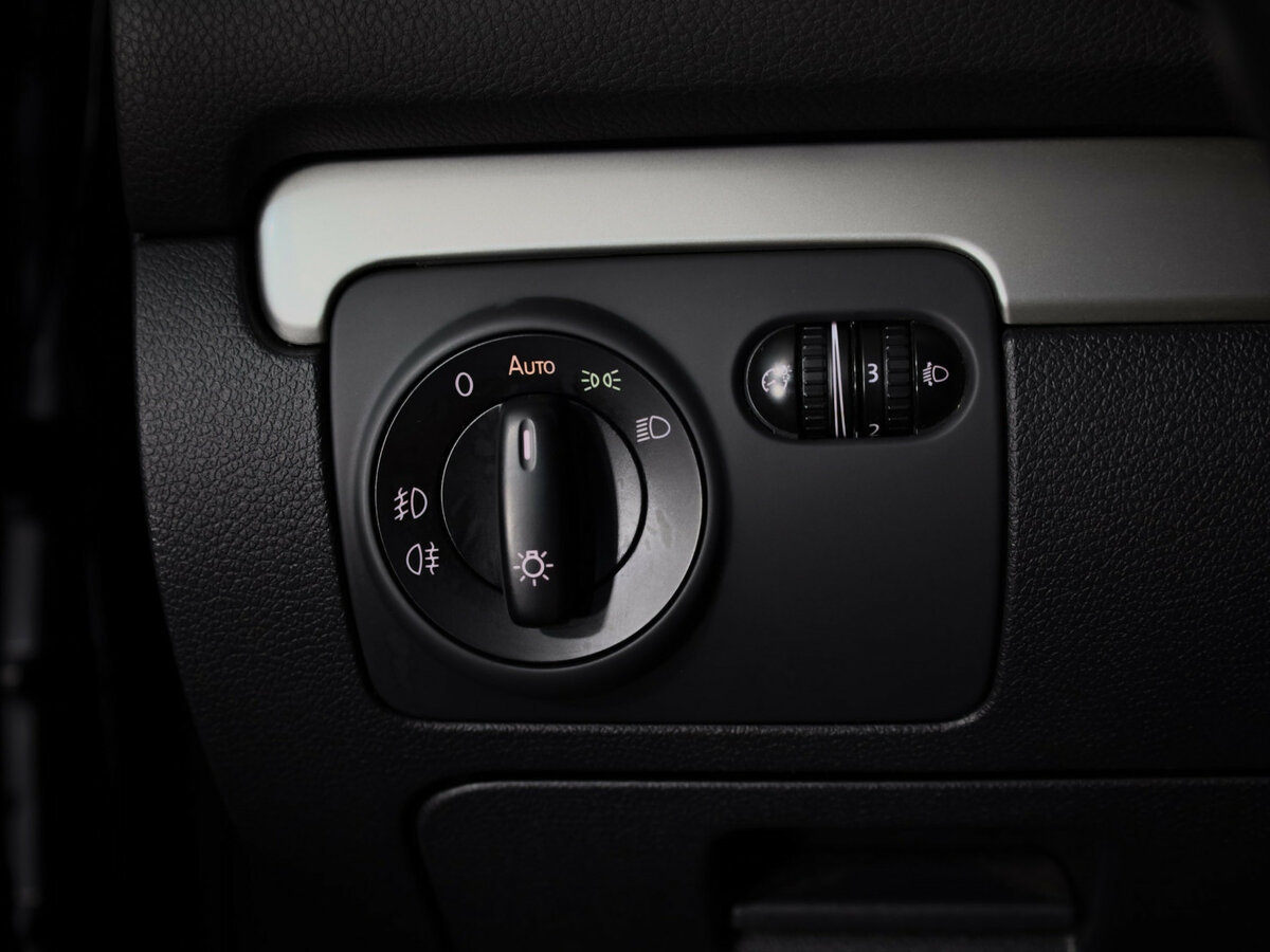 Volkswagen Golf VI, 2012 - Фото №13