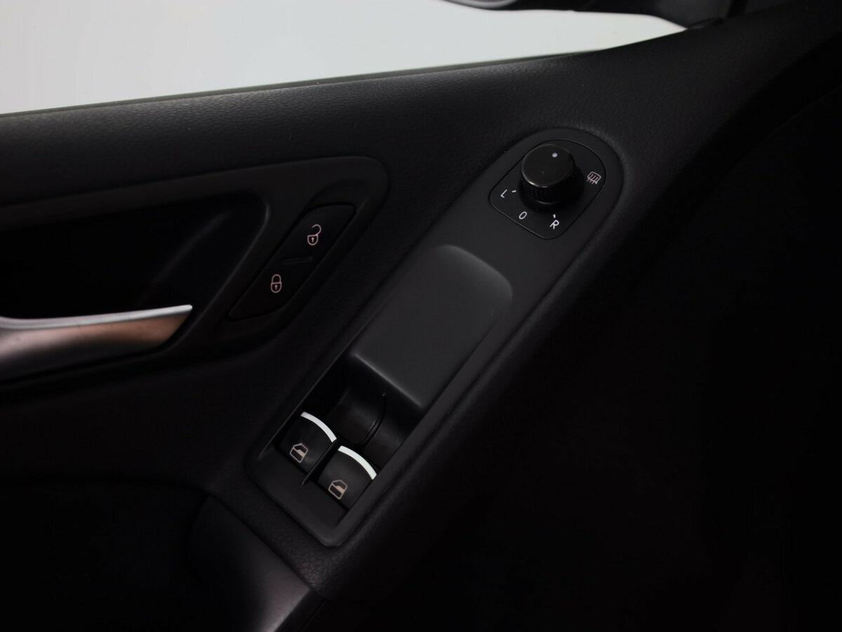 Volkswagen Golf VI, 2012 - Фото №14