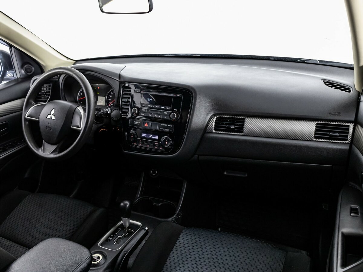 Mitsubishi Outlander III Рестайлинг, 2014 - Фото №6