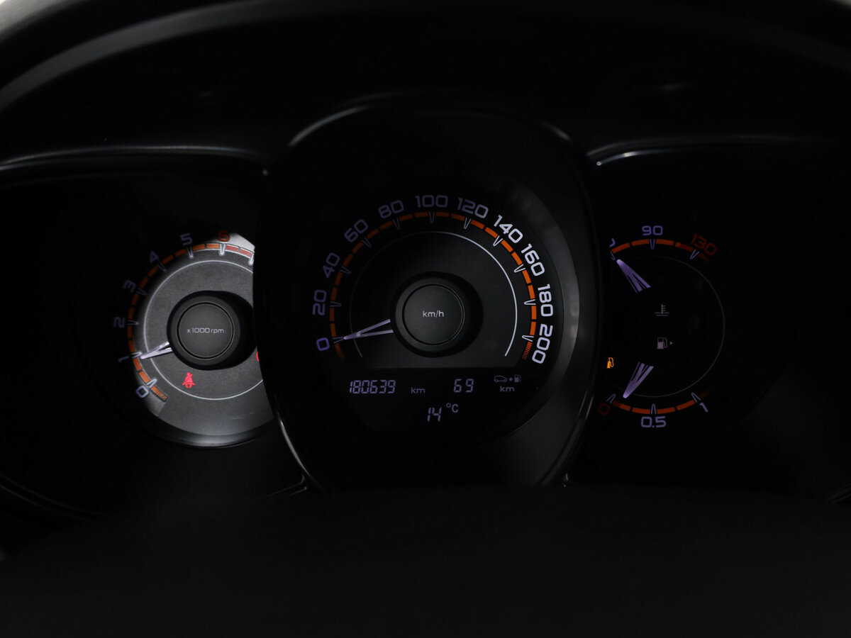 Lada (ВАЗ) Vesta I, 2017 - Фото №10