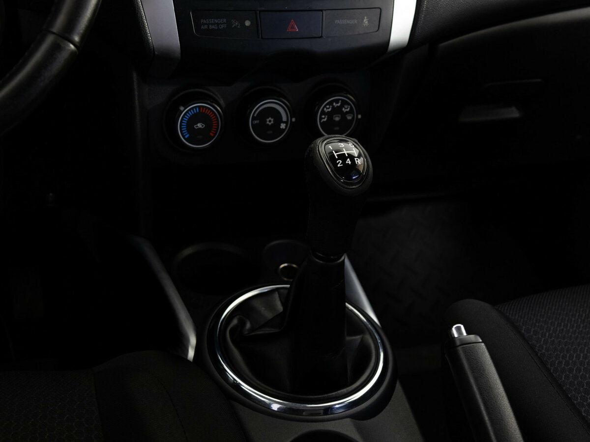 Mitsubishi ASX I, 2013 - Фото №8