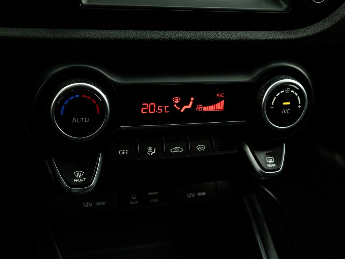 Kia Rio X-Line IV, 2019 - Фото №10