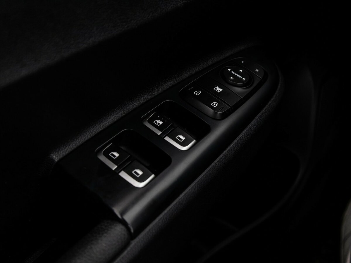 Kia Rio X-Line IV, 2019 - Фото №17