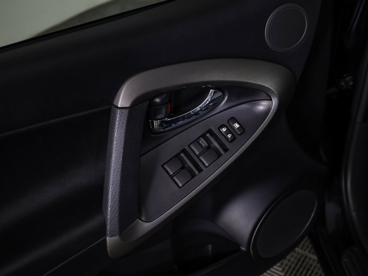 Toyota RAV4 III (XA30) Рестайлинг, 2012 - Фото №10