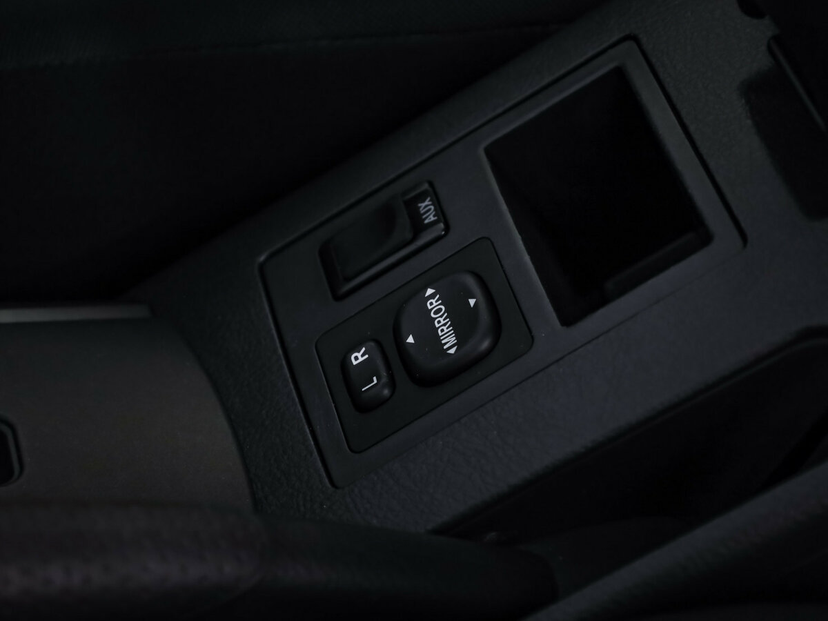 Toyota RAV4 III (XA30) Рестайлинг, 2012 - Фото №16