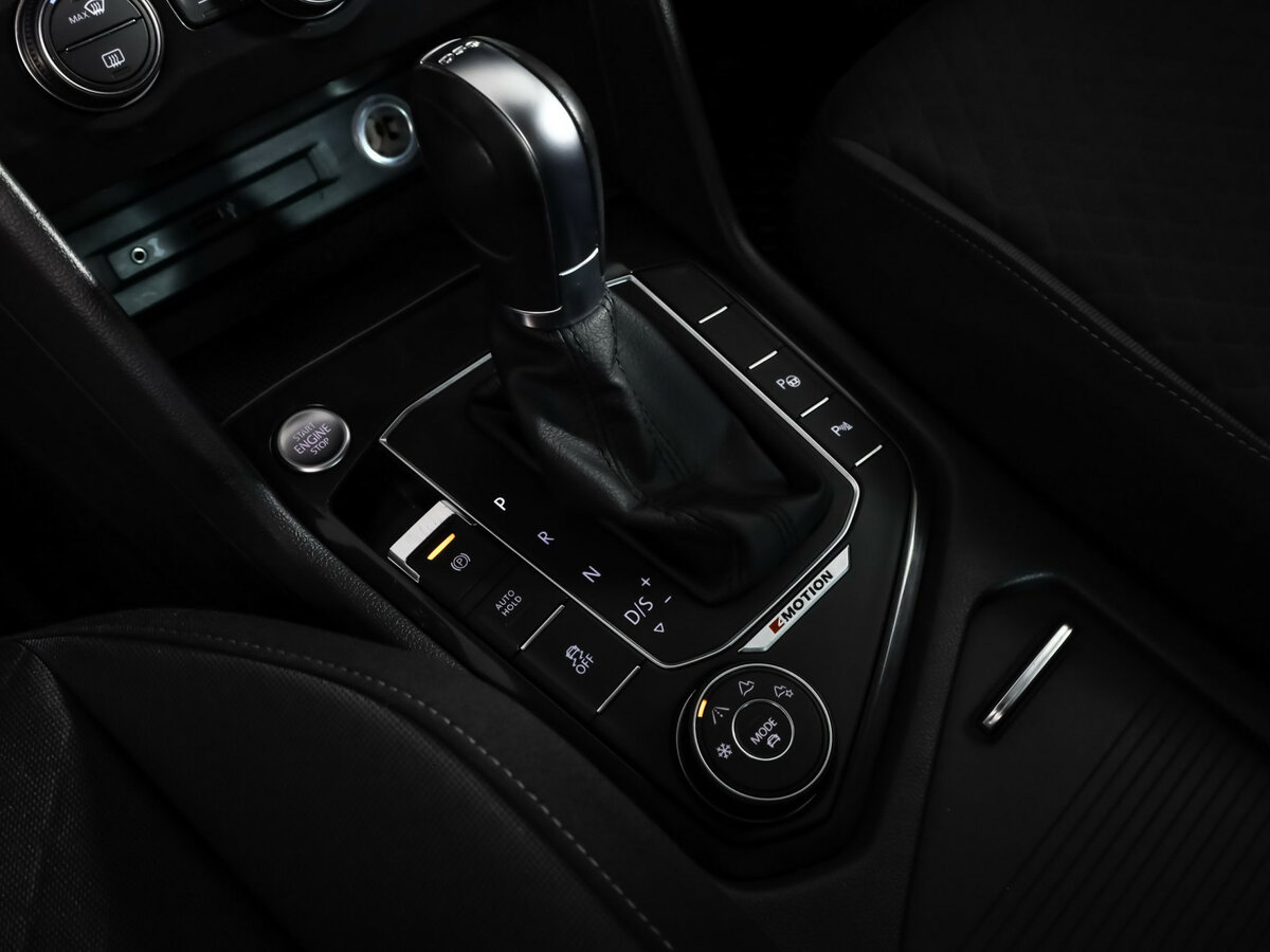 Volkswagen Tiguan II, 2017 - Фото №16