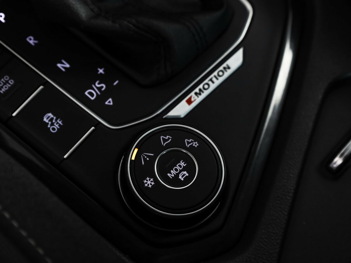 Volkswagen Tiguan II, 2017 - Фото №17