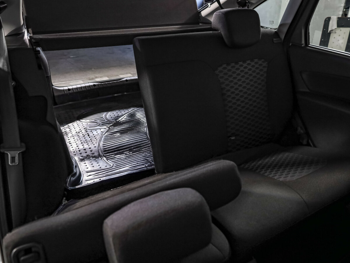 Lada (ВАЗ) Granta I Рестайлинг, 2020 - Фото №17