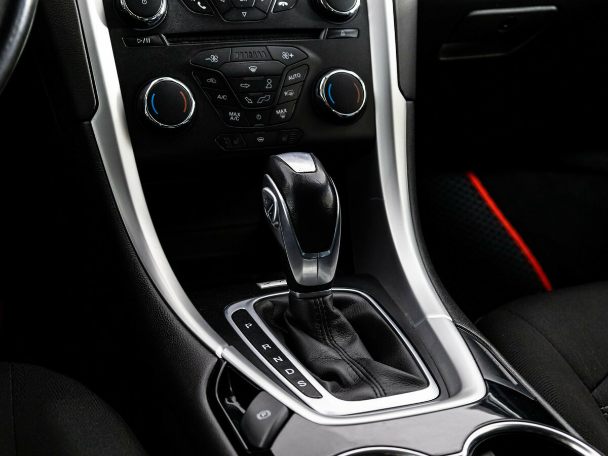 Ford Mondeo V, 2016 - Фото №9