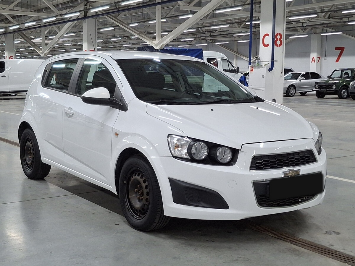 Chevrolet Aveo II, 2015 - Фото №2