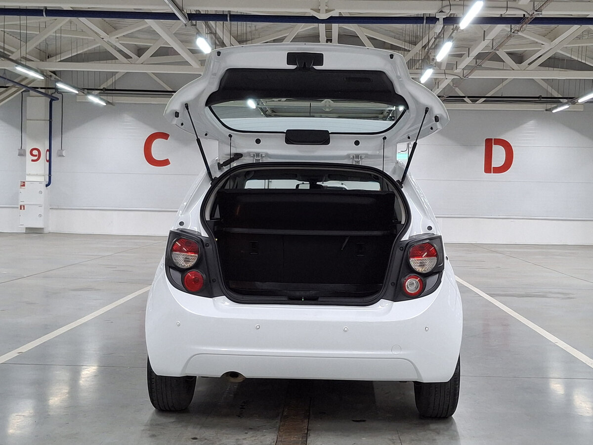 Chevrolet Aveo II, 2015 - Фото №8