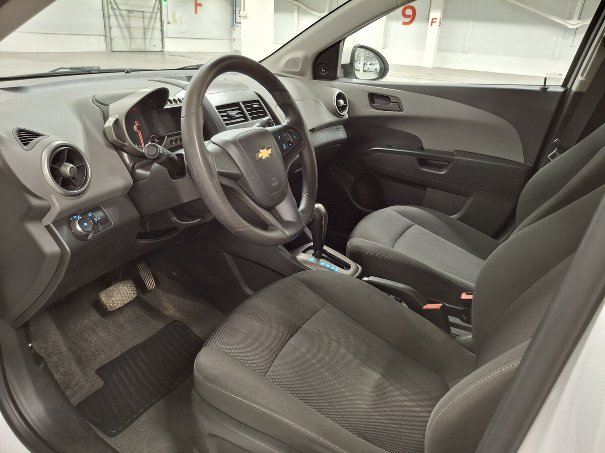 Chevrolet Aveo II, 2015 - Фото №14
